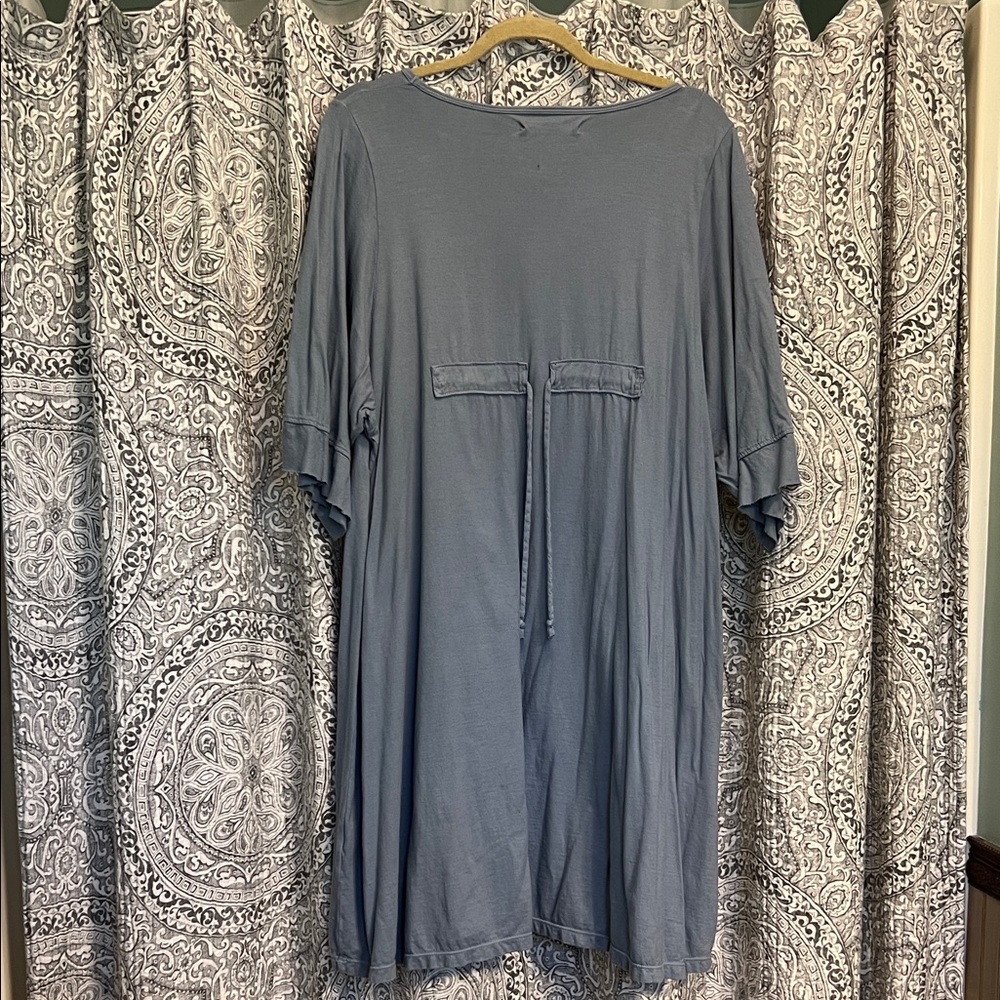 Blue Fish Slate Blue V-Neck Tunic with Floral & Jaguar Graphic - Picture 7 of 12